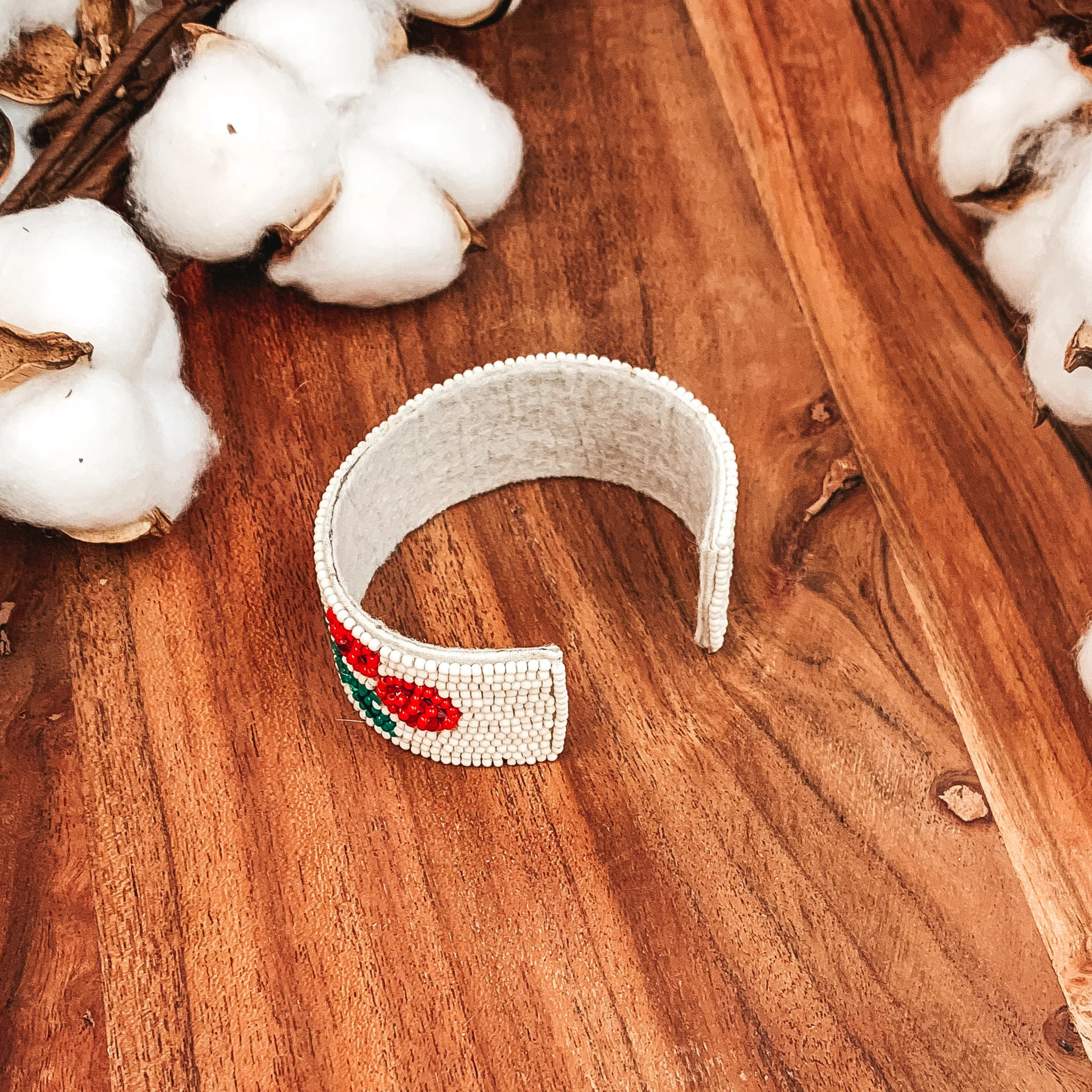 Berry Cute Bracelet in White