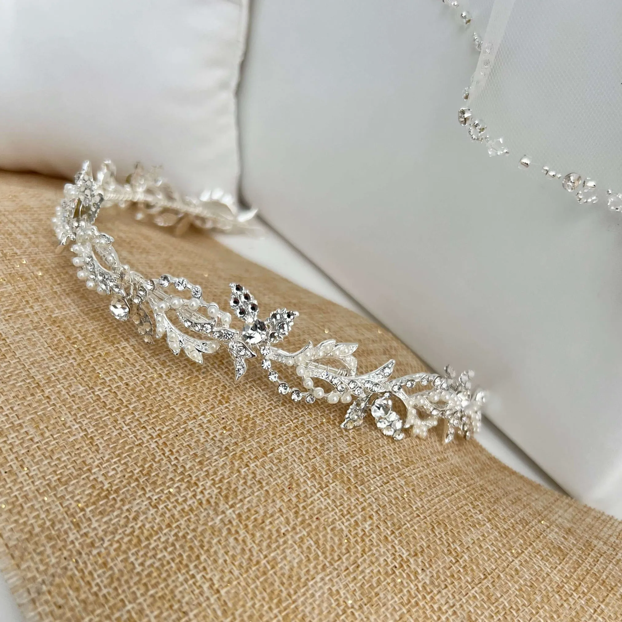 Headband for bride, Sparkly Headband with pearls, Headpiece for wedding