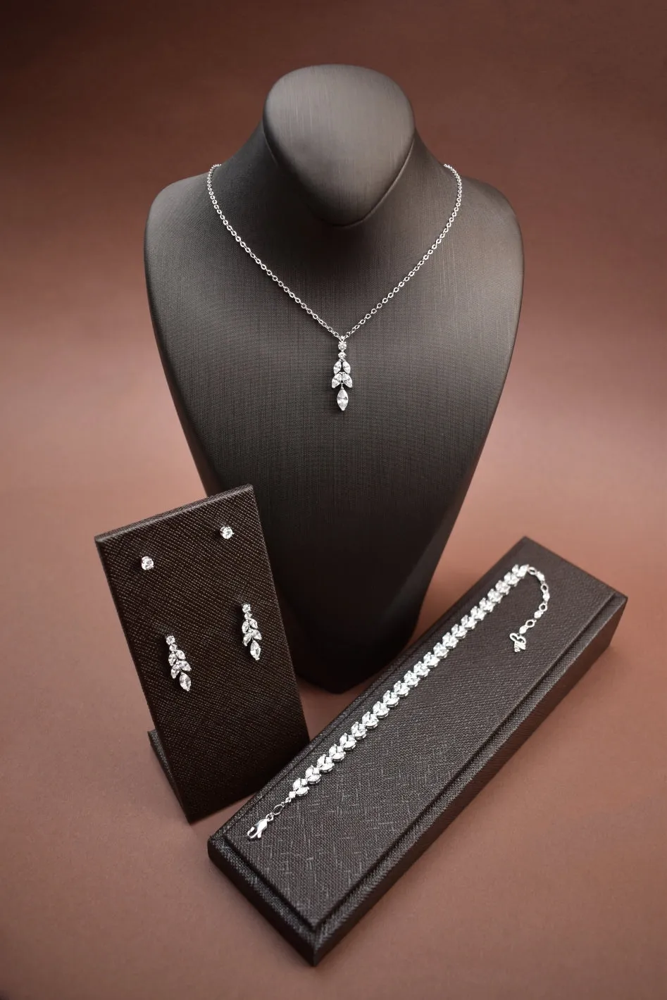 INGI Simulated Diamond Jewelry Set