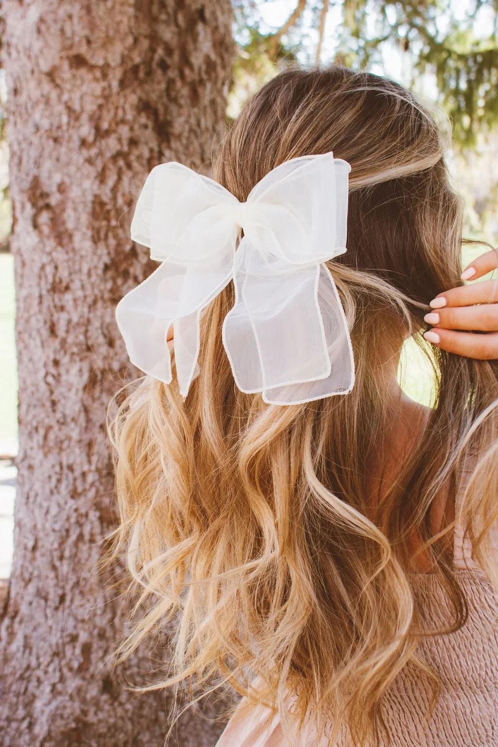 Juliette Cream Bow Barrette