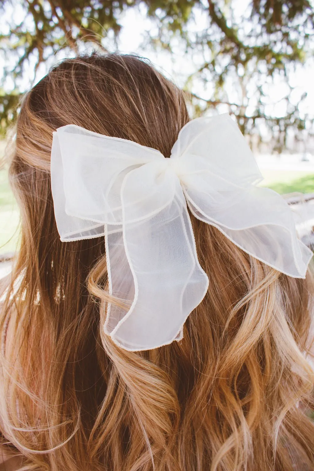 Juliette Cream Bow Barrette