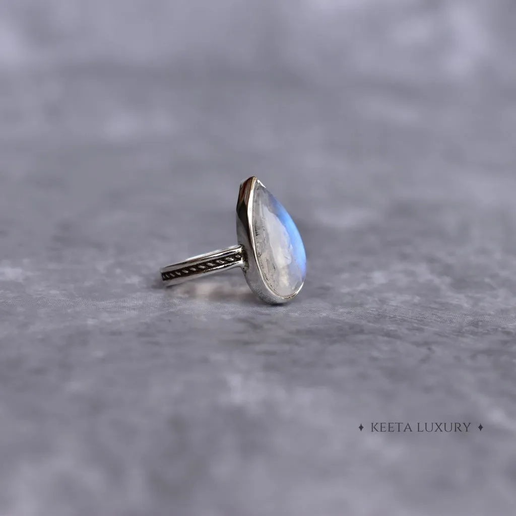 Pear Fantasy - Moonstone Ring