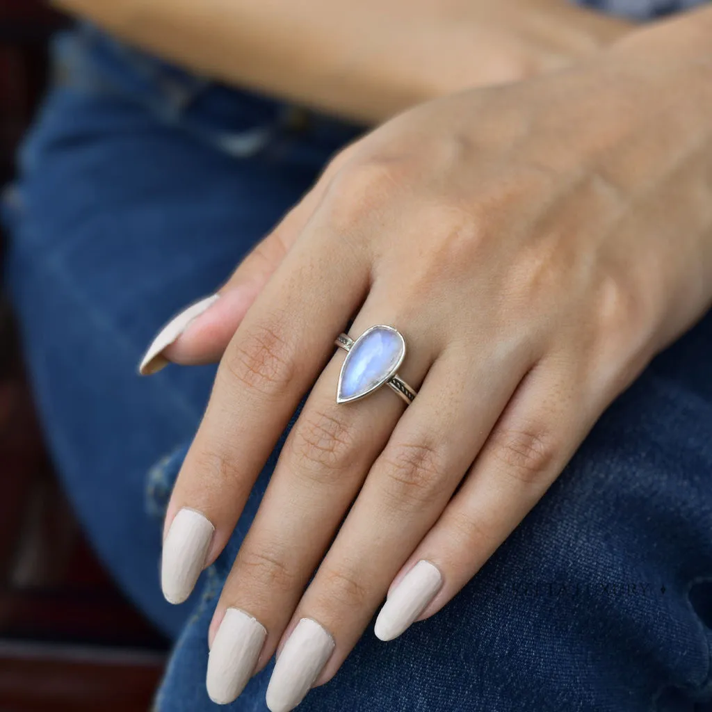 Pear Fantasy - Moonstone Ring