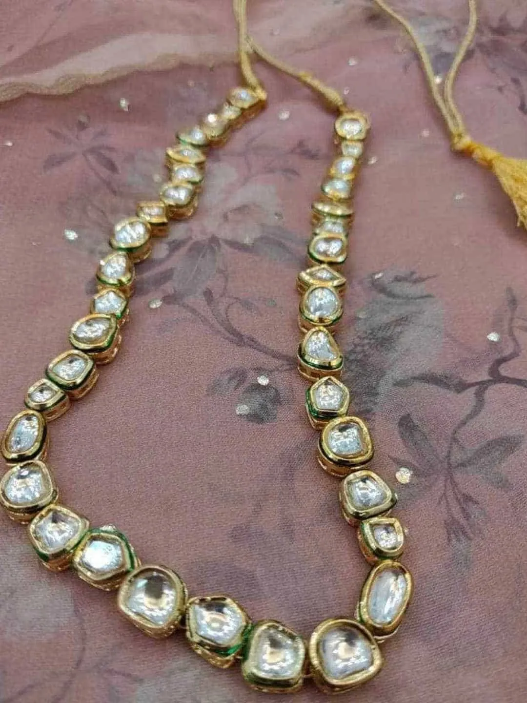 Single Line Abstract Kundan Necklace