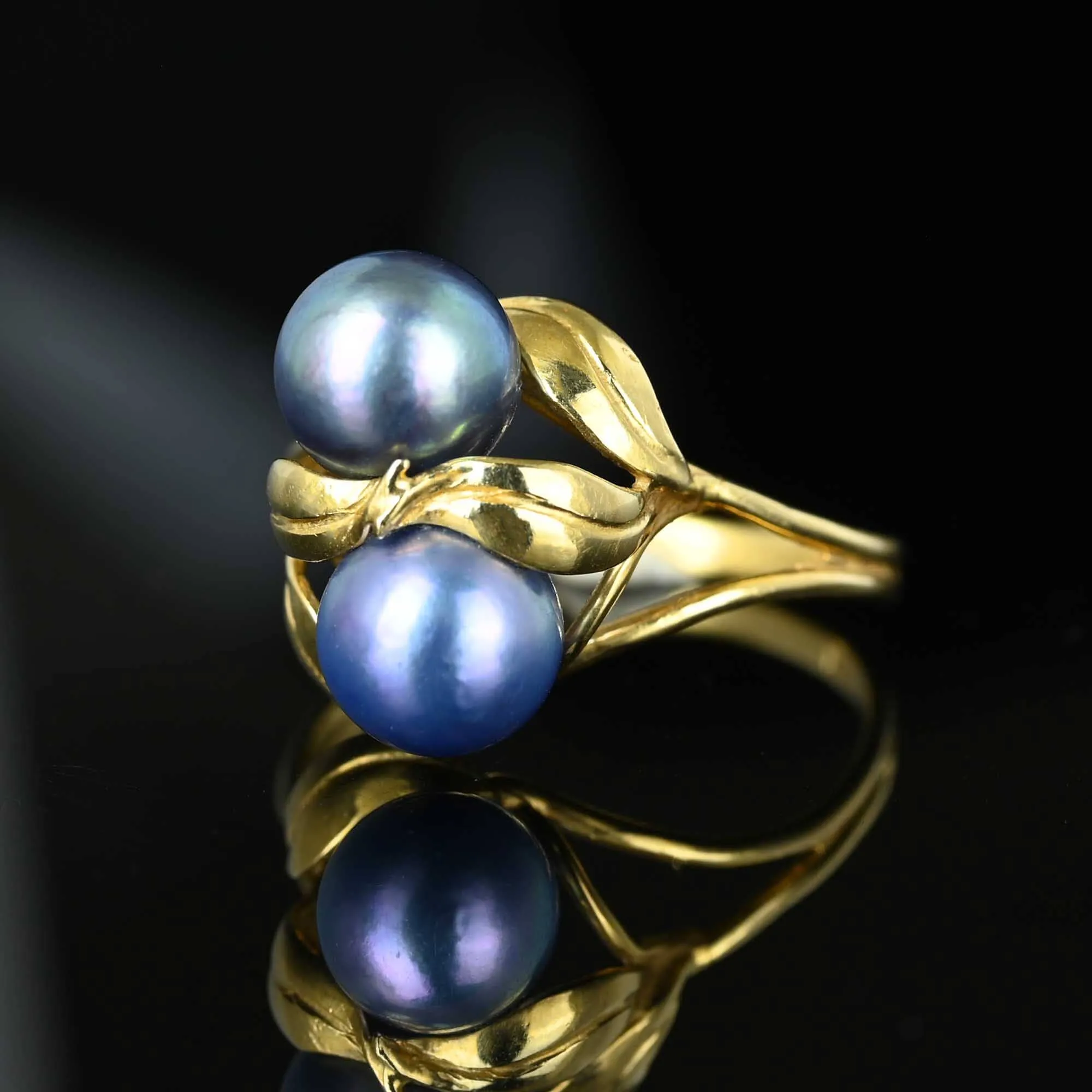 Vintage 14K Gold Gray Pearl Leaf Cocktail Ring